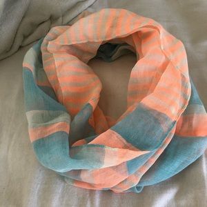 Infinity scarf